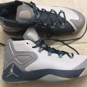 Men’s Nike Jordan Melo size M11.5